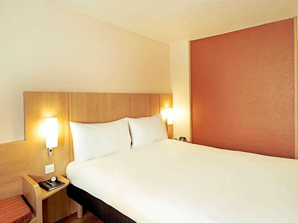 Hotel Ibis Lisboa Синтра Номер фото